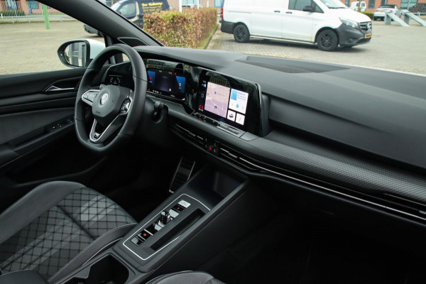 Volkswagen Golf 1.5 eTSI R-Line 150pk DSG 1e Eig|Panoramadak|Virtual Cockpit|IQ LED|Kuipstoelen|NAVI|ACC|DCC|Camera|CarPlay|18inch