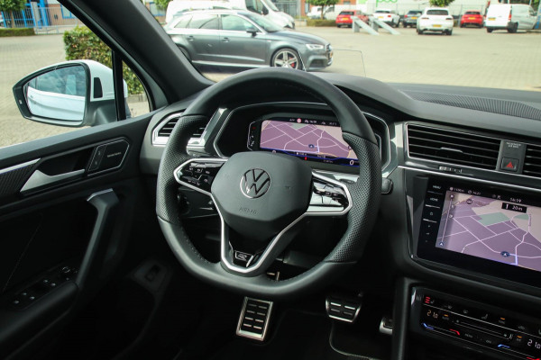 Volkswagen Tiguan 1.5TSI R-Line Business+ 150pk DSG Panoramadak|Virtual Cockpit|IQ LED Plus|NAVI|ACC|Lane+Side|Harman Kardon|Black