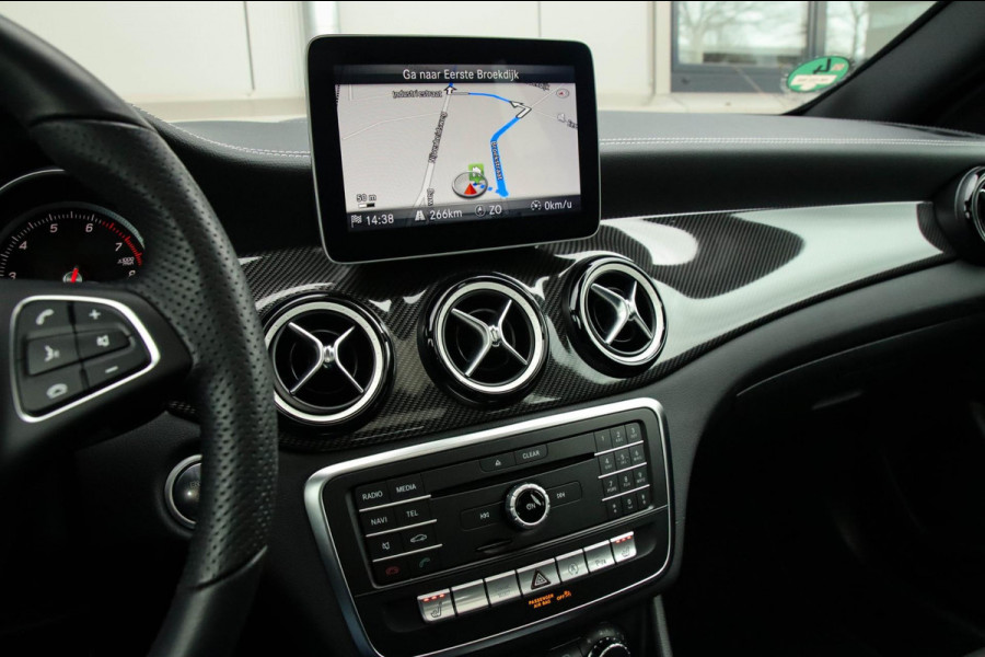 Mercedes-Benz GLA 200 Sport Edition AMG 7G Automaat 156pk! 1e Eig|DLR|Panoramadak|Leder|NAVI|Camera|Stoelverwarming|19inch