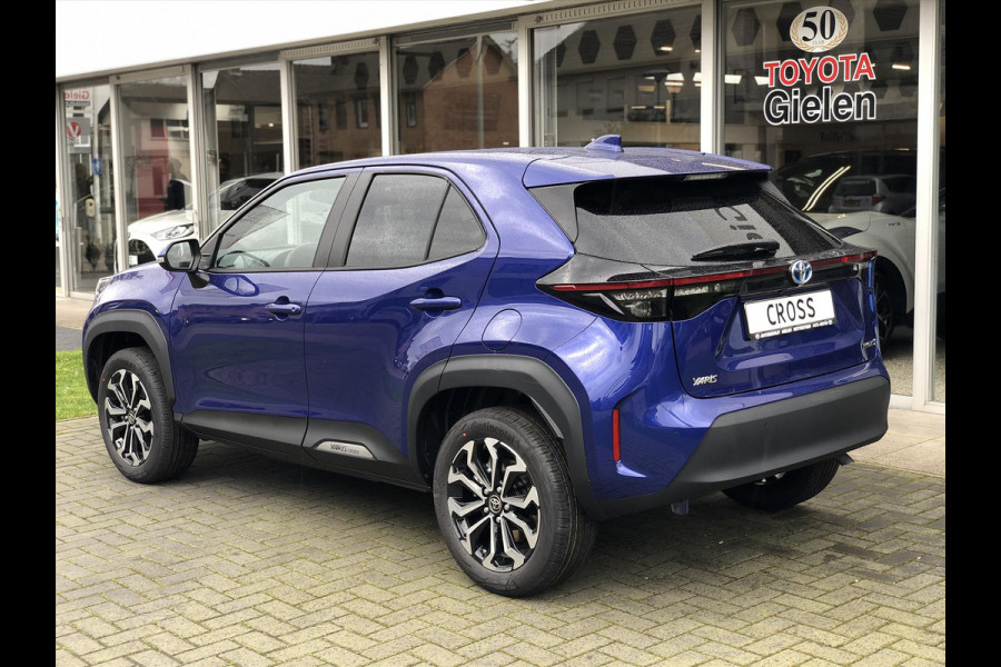 Toyota Yaris Cross 1.5 Hybrid Dynamic Plus | Dodehoekherkenning, Parkeersensoren, Smart Connect, Stuurverwarming, Direct leverbaar!