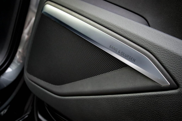 Audi e-tron Sportback 55 Quattro S Edition Pro Line S S-Line 408pk 12%|1e|NL|DLR|Panoramadak|Virtual Cockpit|Luchtvering|360|Black