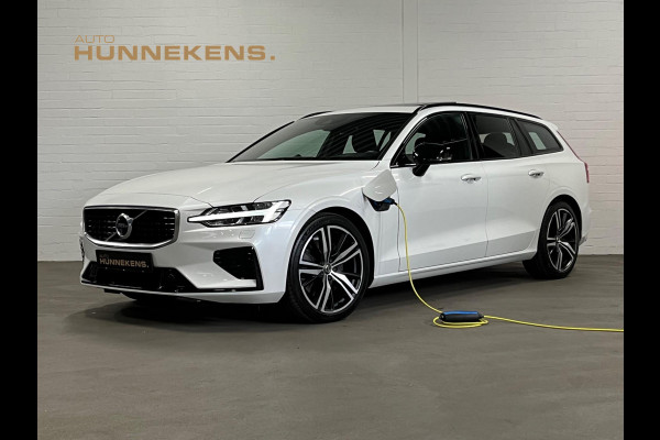 Volvo V60 2.0 T8 AWD R-design | Open dak | Bowers & Wilkins | Trekhaak | BLIS | Adapt. Cruise c. | Pilot Assist | Head-up