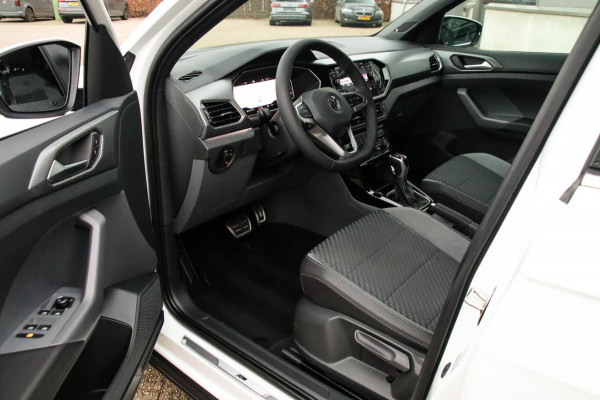 Volkswagen T-Cross 1.0 TSI R-Line 116pk DSG! 1e Eig|NL|DLR|LED Plus|Virtual Cockpit|NAVI|ACC|Beats|Keyless|Camera|18inch|Trekhaak