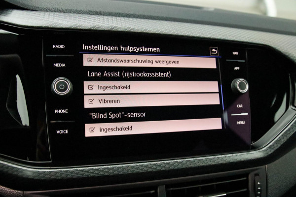 Volkswagen T-Cross 1.0 TSI R-Line 116pk DSG! 1e Eig|NL|DLR|LED Plus|Virtual Cockpit|NAVI|ACC|Beats|Keyless|Camera|18inch|Trekhaak