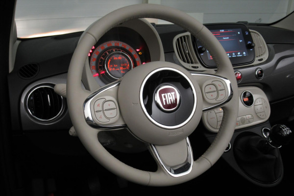 Fiat 500C 1.2 69pk Lounge Nieuwprijs 23400 euro Grootbeeld Navigatie