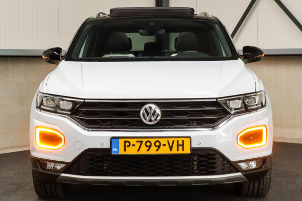 Volkswagen T-Roc 2.0TSI 4Motion Sport 190pk DSG 1e|DLR|Panoramadak|Virtual Cockpit|LED Plus|Sportstoelen|NAVI|CarPlay|Beats|19inch