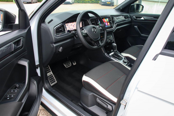 Volkswagen T-Roc 2.0TSI 4Motion Sport 190pk DSG 1e|DLR|Panoramadak|Virtual Cockpit|LED Plus|Sportstoelen|NAVI|CarPlay|Beats|19inch