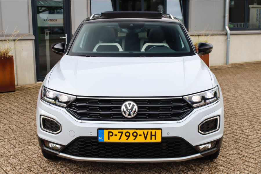 Volkswagen T-Roc 2.0TSI 4Motion Sport 190pk DSG 1e|DLR|Panoramadak|Virtual Cockpit|LED Plus|Sportstoelen|NAVI|CarPlay|Beats|19inch