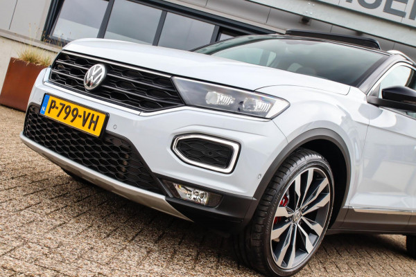 Volkswagen T-Roc 2.0TSI 4Motion Sport 190pk DSG 1e|DLR|Panoramadak|Virtual Cockpit|LED Plus|Sportstoelen|NAVI|CarPlay|Beats|19inch