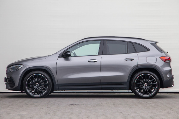 Mercedes-Benz GLA 200 d AMG Premium Nightpakket Panorama Sfeerverlichting Widescreen 2022