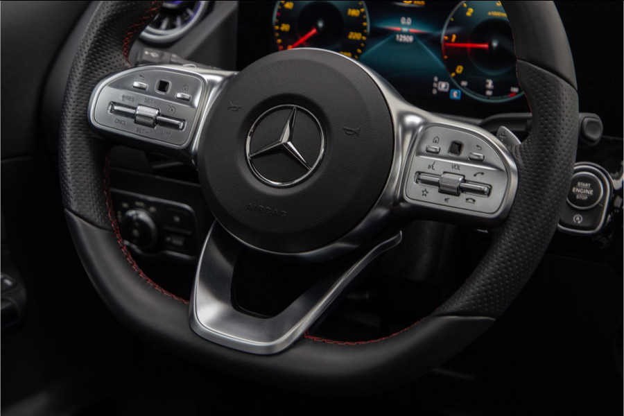 Mercedes-Benz GLA 200 d AMG Premium Nightpakket Panorama Sfeerverlichting Widescreen 2022