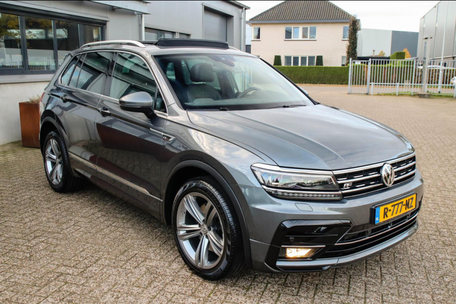 Volkswagen Tiguan 2.0TSI 4Motion Highline R-Line 180pk DSG 1e Eig|DLR|Panoramadak|Virtual Cockpit|LED Plus|360 Camera|ACC|Trekhaak