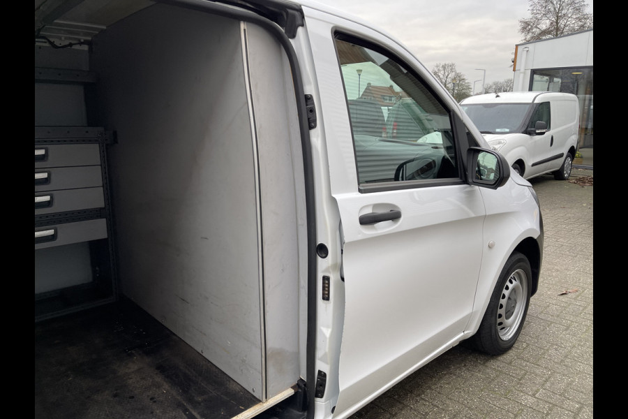 Mercedes-Benz Vito 114 CDI Functional Lang / rijklaar € 17.950 ex btw / lease vanaf € 320 / airco / ingerichte laadruimte !