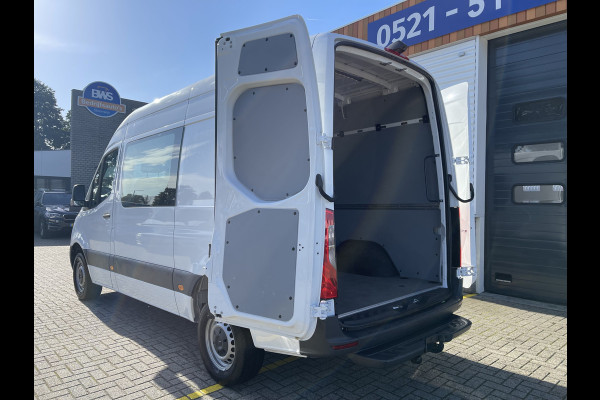 Mercedes-Benz Sprinter 317 1.9 CDI 170pk L2H2 DC 7 persoons / rijklaar € 44.950 ex btw / lease vanaf € 936 / climate control / trekhaak 2000 kg / achteruit rijcamera !