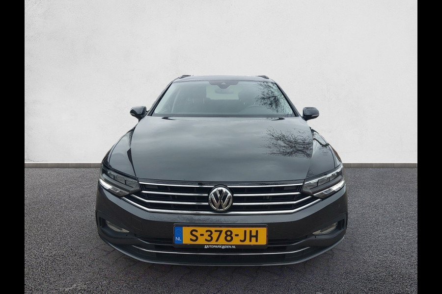 Volkswagen Passat Variant 1.5 TSI Comfort Business Automaat, airco,cruise,navigatie,trekhaak,parkeersensoren,