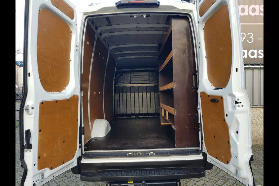 Iveco Daily 2.3 dci 157 pk automaat gesloten-bestel l2/h2 3500 kg trekvermogen !!!!