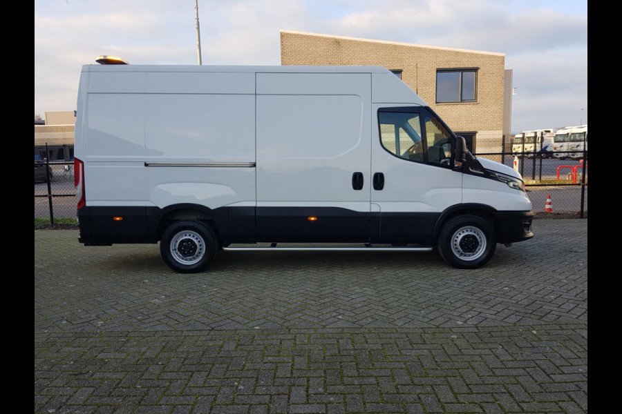 Iveco Daily 2.3 dci 157 pk automaat gesloten-bestel l2/h2 3500 kg trekvermogen !!!!