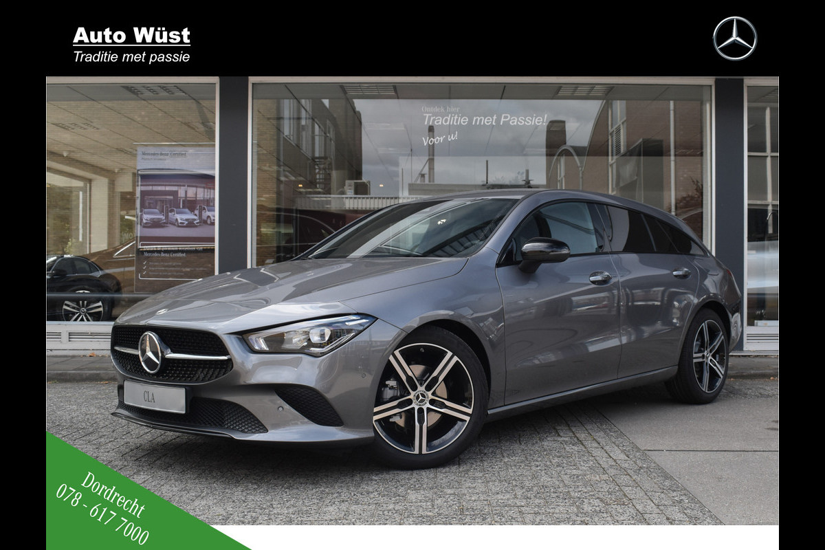 Mercedes-Benz CLA-Klasse Shooting Brake 180 Luxury-Line | Achteruitrijcamera | Stoelverwarming | Night-Pakket |