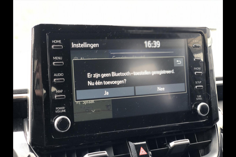 Toyota Corolla Touring Sports 1.8 Hybrid Dynamic | Navigatie, Parkeersensoren, Keyless, Licht + Regensensor, Apple CarPlay/Android Auto