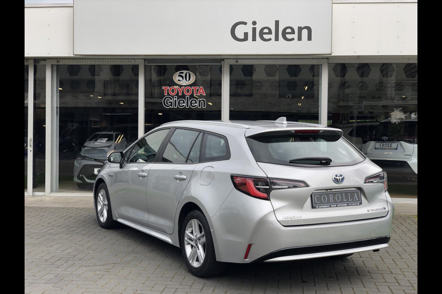 Toyota Corolla Touring Sports 1.8 Hybrid Dynamic | Navigatie, Parkeersensoren, Keyless, Licht + Regensensor, Apple CarPlay/Android Auto