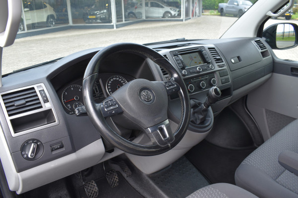 Volkswagen Transporter 2.0TDi 140pk L2H1 Trendline / Airco / Navi / Trekhaak / PDC voor & achter / Cruise control