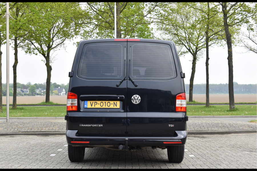 Volkswagen Transporter 2.0TDi 140pk L2H1 Trendline / Airco / Navi / Trekhaak / PDC voor & achter / Cruise control