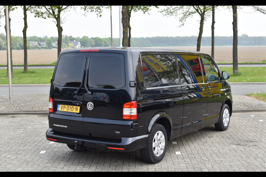 Volkswagen Transporter 2.0TDi 140pk L2H1 Trendline / Airco / Navi / Trekhaak / PDC voor & achter / Cruise control