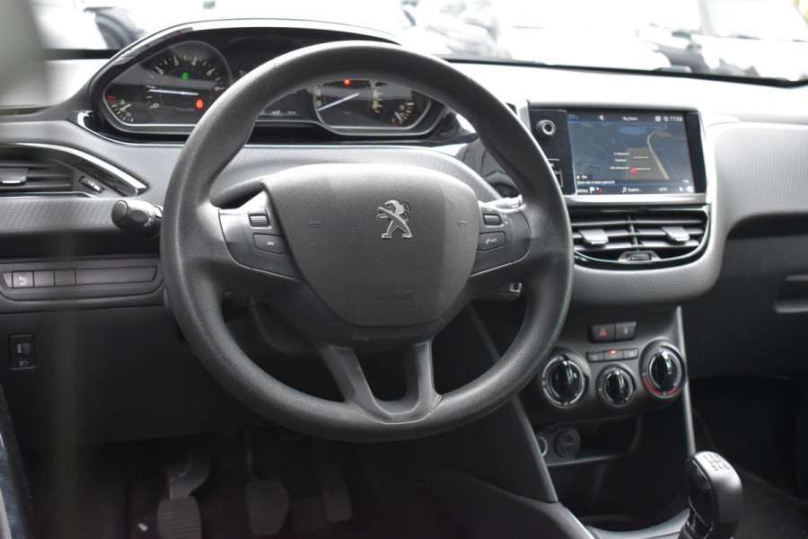 Peugeot 208 1.2 PureTech Active Cruise PDC Carplay Navi