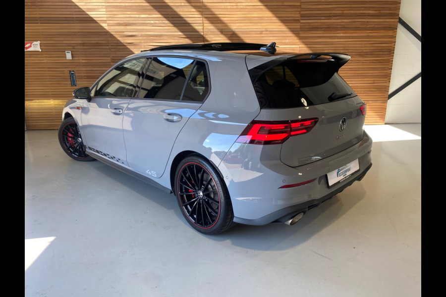 Volkswagen Golf 2.0 TSI GTI Clubsport 45 Jahre Editie | 5 jaar Fabrieksgarantie| Full Option | PANO | AKRA | Alcantara | KANON!