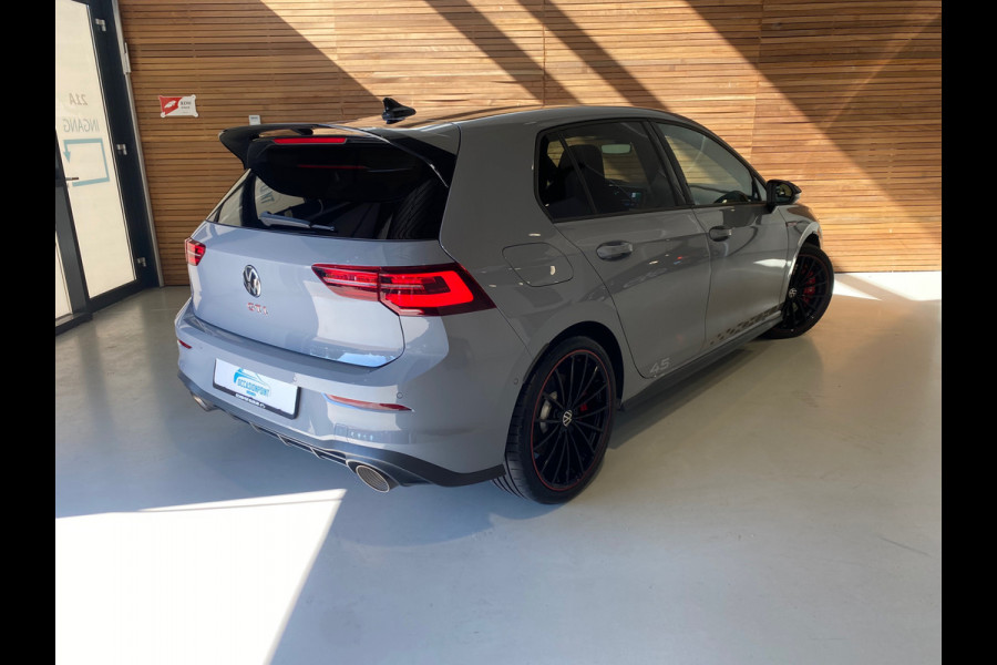 Volkswagen Golf 2.0 TSI GTI Clubsport 45 Jahre Editie | 5 jaar Fabrieksgarantie| Full Option | PANO | AKRA | Alcantara | KANON!