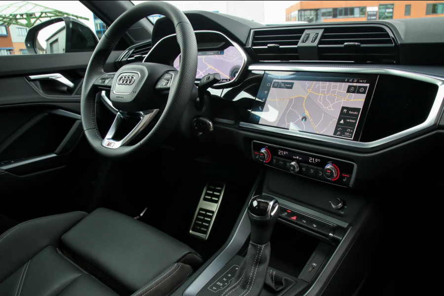 Audi Q3 35 TFSI 1.5 TFSI S Line Pro Line S 150pk S-Tronic 1e|Panoramadak|Virtual Cockpit|LED Matrix|Lederen sportstoelen|Black|360