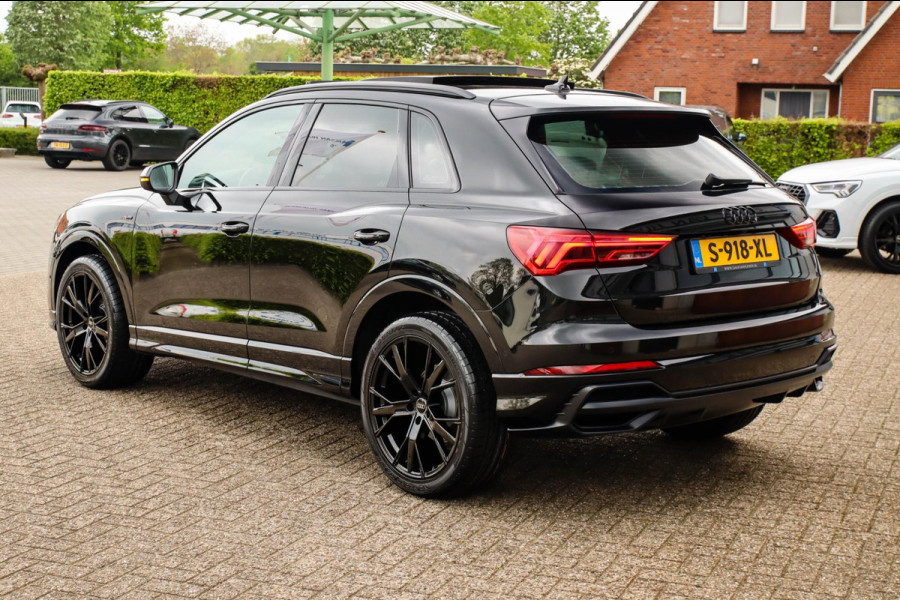 Audi Q3 35 TFSI 1.5 TFSI S Line Pro Line S 150pk S-Tronic 1e|Panoramadak|Virtual Cockpit|LED Matrix|Lederen sportstoelen|Black|360