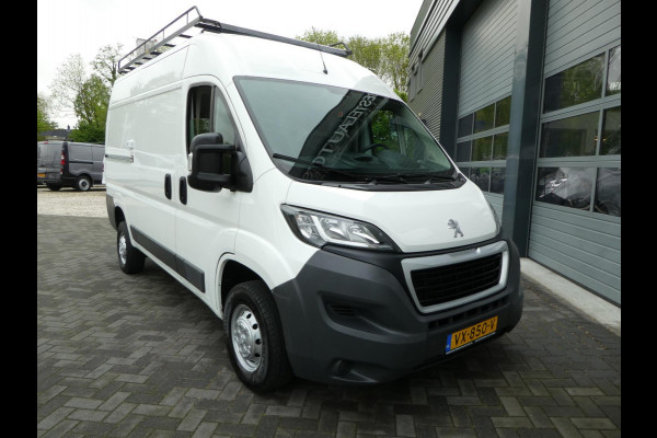 Peugeot Boxer 333 2.2 HDI L2H2 airco ,trekhaak, impiriaal ,3 zits