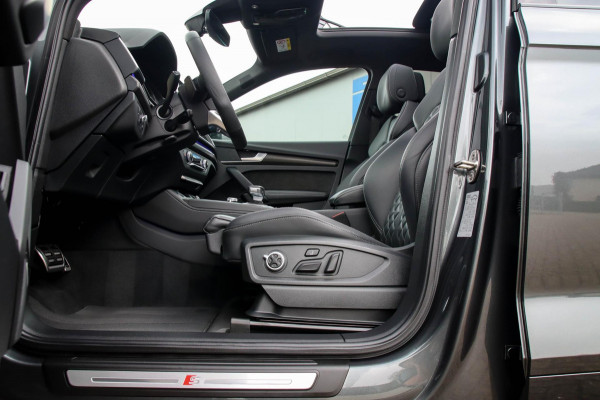 Audi Q5 55 TFSI e Quattro Competition Pro Line S S-Line 367pk Automaat Luchtvering|Panoramadak|Virtual Cockpit|S kuipstoelen|Black