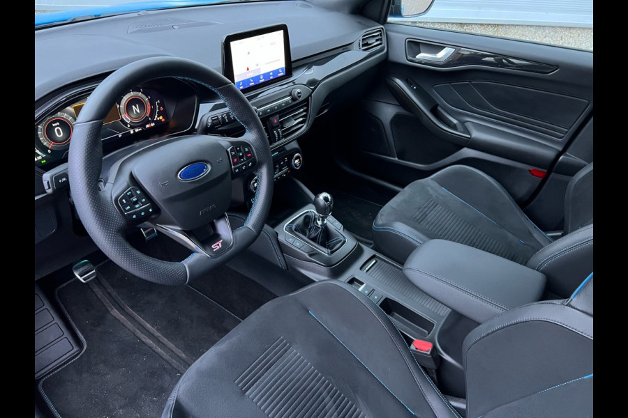 Ford Focus 2.3 EcoBoost ST-3 UNIEK! BLUE PERFORMANCE EDITION.