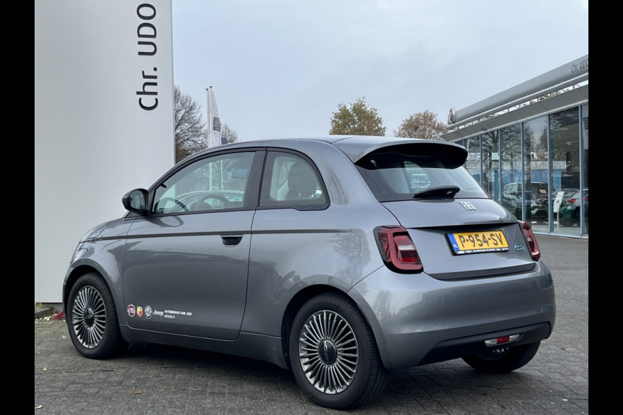 Fiat 500 3+1 Icon 42 kWh | Carplay | Navi