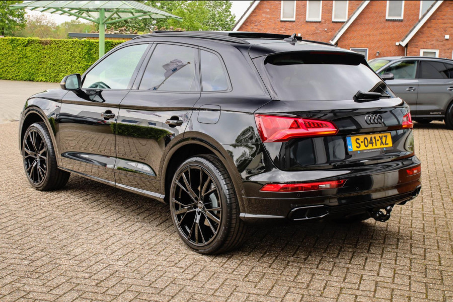 Audi Q5 55 TFSI e Quattro Competition Pro Line S S-Line 367pk Automaat! 1e Eig|Panoramadak|Virtual Cockpit|S kuipstoelen|B&O|Black