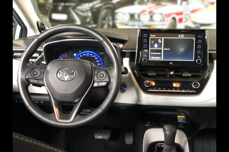 Toyota Corolla Touring Sports 2.0 Hybrid 184pk Style Plus | JBL, Dodehoekherkenning, Parkeersensoren, Stoel + Stuurverwarming