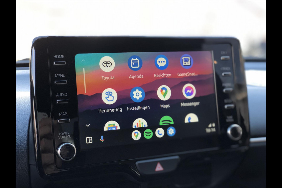 Toyota Yaris Cross 1.5 Hybrid Dynamic | Apple CarPlay/Android Auto, 17inch, Privacy Glass, Keyless, Parkeercamera