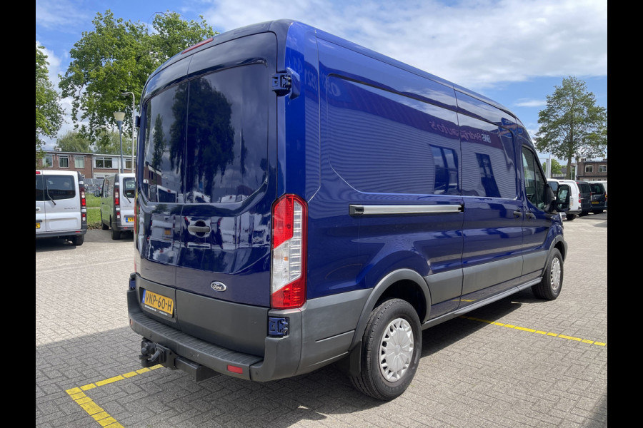 Ford Transit 350 2.2 TDCI 125pk L3H2 Trend / rijklaar € 15.950 ex btw / blauw metallic / airco / cruise control / trekhaak 2800 kg !