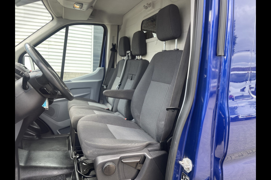 Ford Transit 350 2.2 TDCI 125pk L3H2 Trend / rijklaar € 15.950 ex btw / blauw metallic / airco / cruise control / trekhaak 2800 kg !