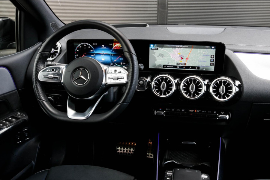 Mercedes-Benz B-Klasse 250e AMG - Trekhaak - Hybride - Camera - Sfeerverlichting - LED B250e