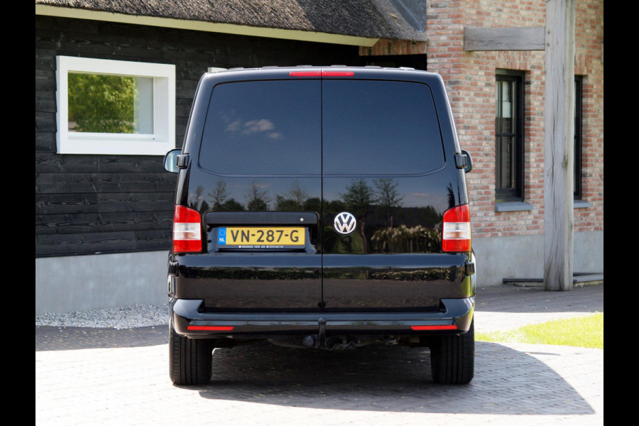 Volkswagen Transporter 2.0 TDI L2H1 Trendline | Automaat | Full-map Navigatie | Bijrijdersbank | Airco | Trekhaak