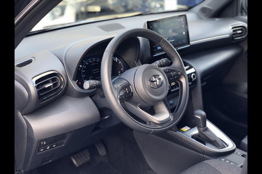 Toyota Yaris Cross 1.5 Hybrid Dynamic | Smart Connect, Winter Pack, Navigatie, 17inch, Keyless, Stoel + Stuurverwarming