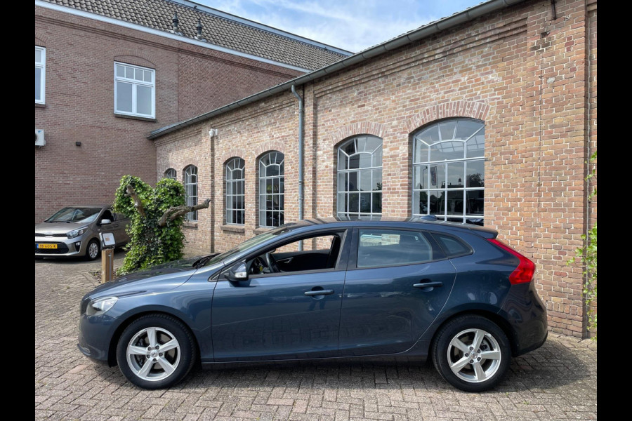 Volvo V40 2.0 T2 1e EIgenaar Navigatie Climate Cruise