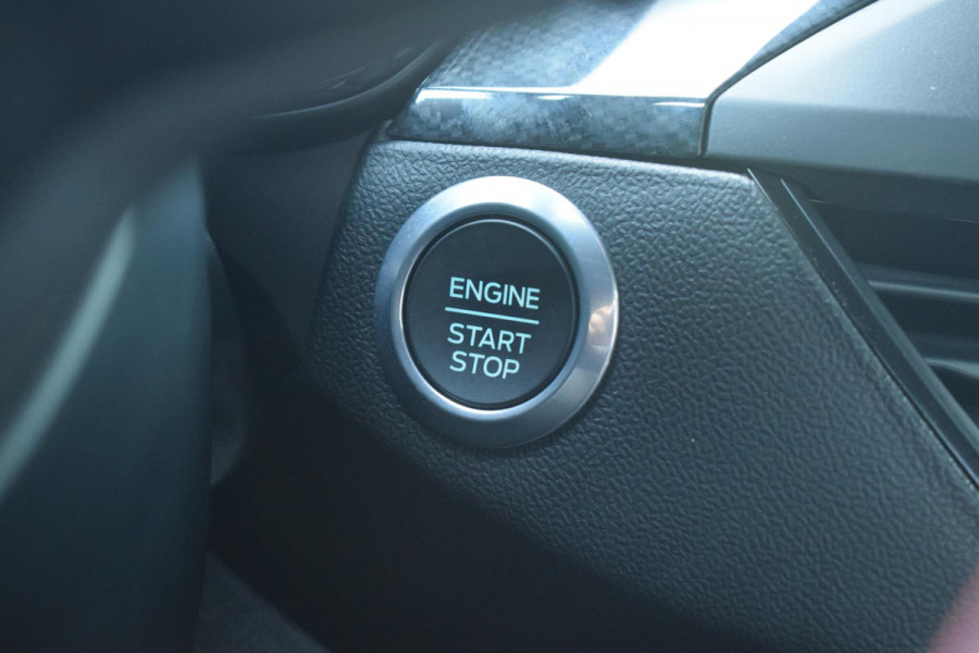Ford Focus 1.0 EcoBoost ST Line Business 125pk | Cruise Control | Climate Control | Stuur + Stoelverwarming | Navigatie |