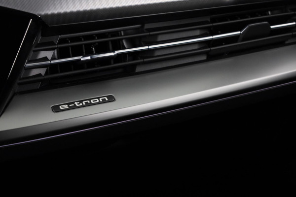 Audi Q4 e-tron 40 Advanced edition 77 kWh 204 PK | Lederen sportstoelen | Navigatie | Warmtepomp | Verwarmbare voorruit |