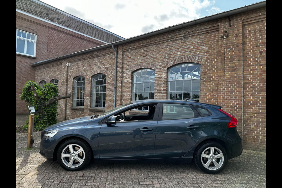 Volvo V40 2.0 T2 Navigatie Climate 1e Eigenaar