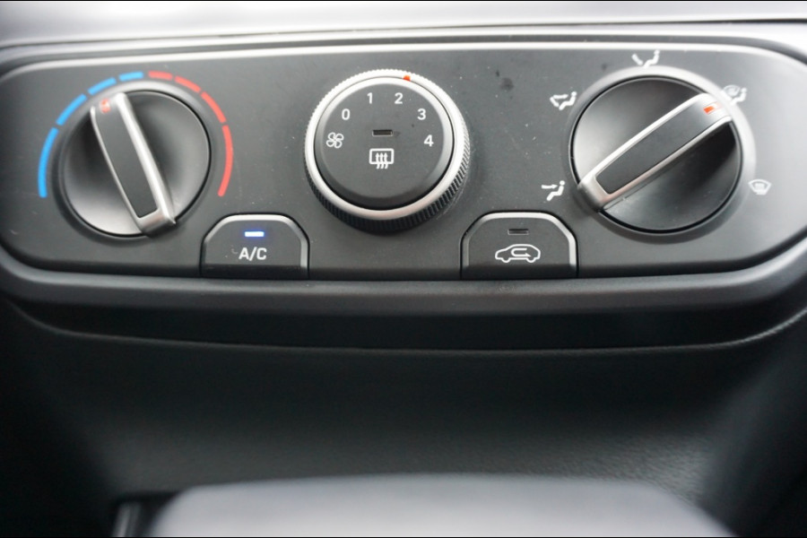 Hyundai i20 100PK COMFORT AUTOMAAT | NAVI BY APP | STOEL/STUURVERW. | CAMERA