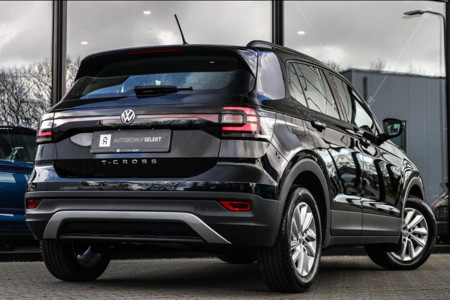 Volkswagen T-Cross 1.0 TSI Life - Parkeersensoren - Stoelverwarming - Bluetooth